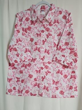 American Sweetheart Pink & White Butterfly Floral Button-Up Shirt